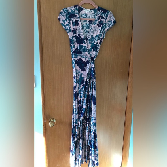 Anthropologie Wrap Maxi Dress, By XIX PALMS, Hawaii, Size S, Blue Floral - Picture 3 of 10